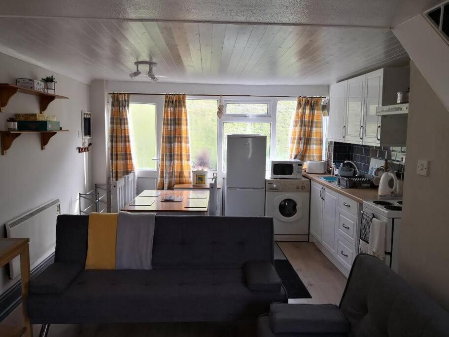 'Le Chalet Ii' Free Unlimited Wifi 2 Bed Chalet House Hodgeston Dış mekan fotoğraf